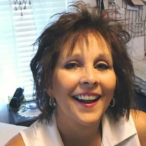 Meet your Posher, Connie